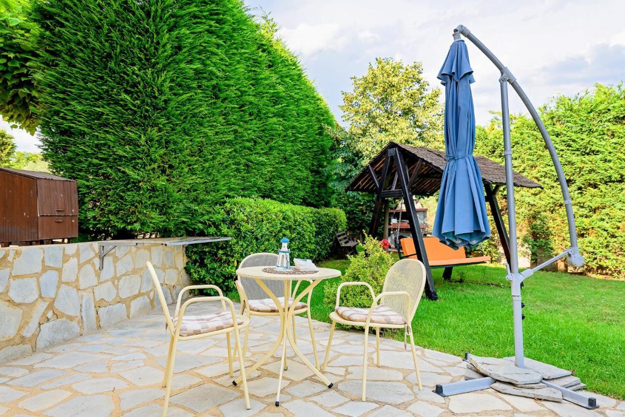 Villa Mariellie Nea Peramos  Ngoại thất bức ảnh