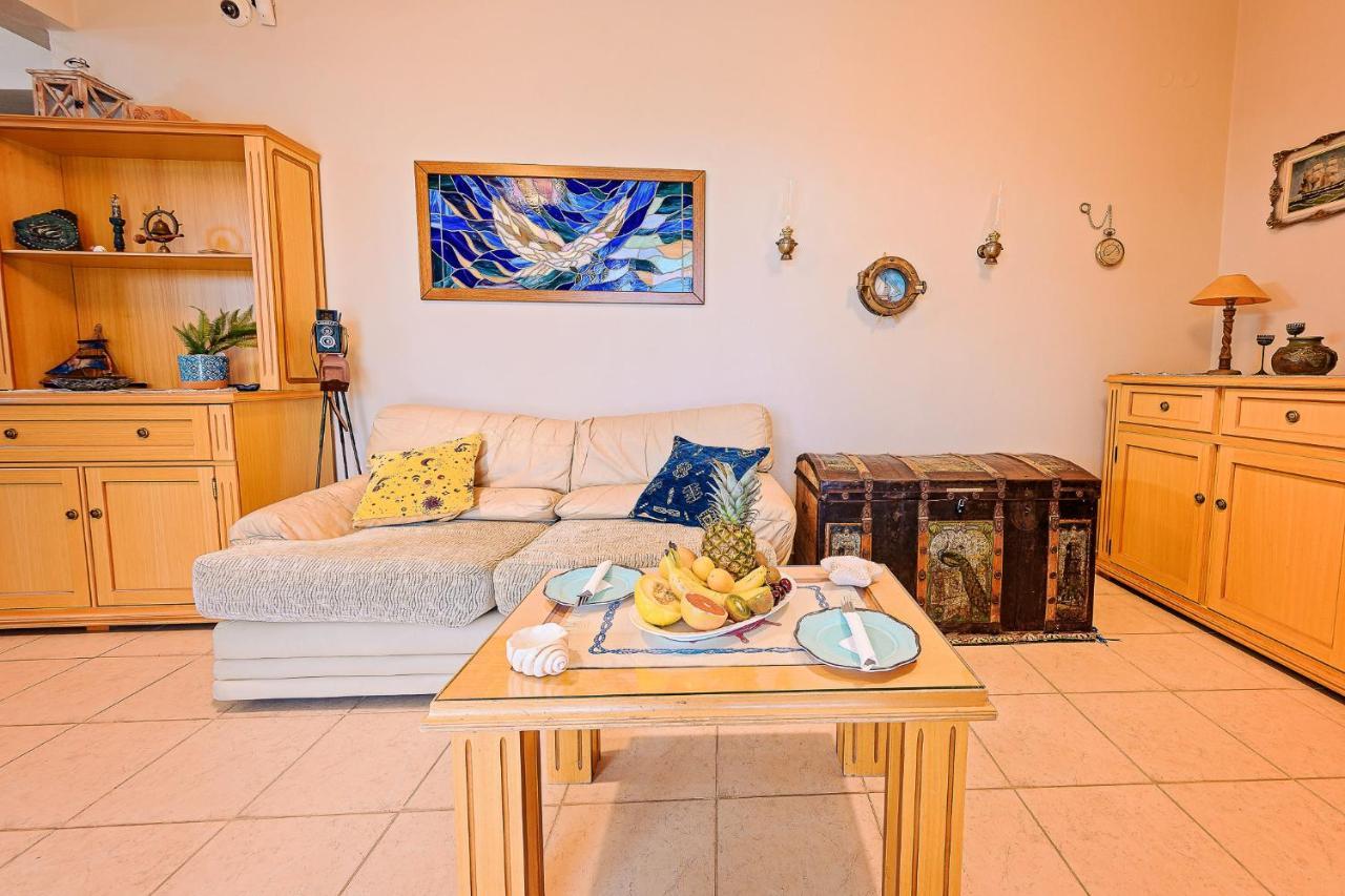 Villa Mariellie Nea Peramos  Ngoại thất bức ảnh