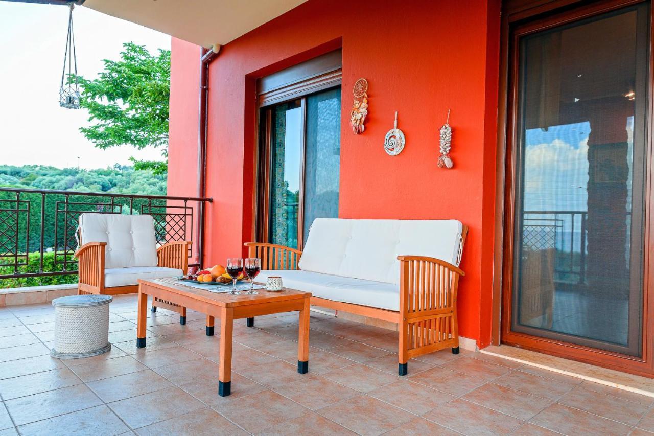 Villa Mariellie Nea Peramos  Ngoại thất bức ảnh