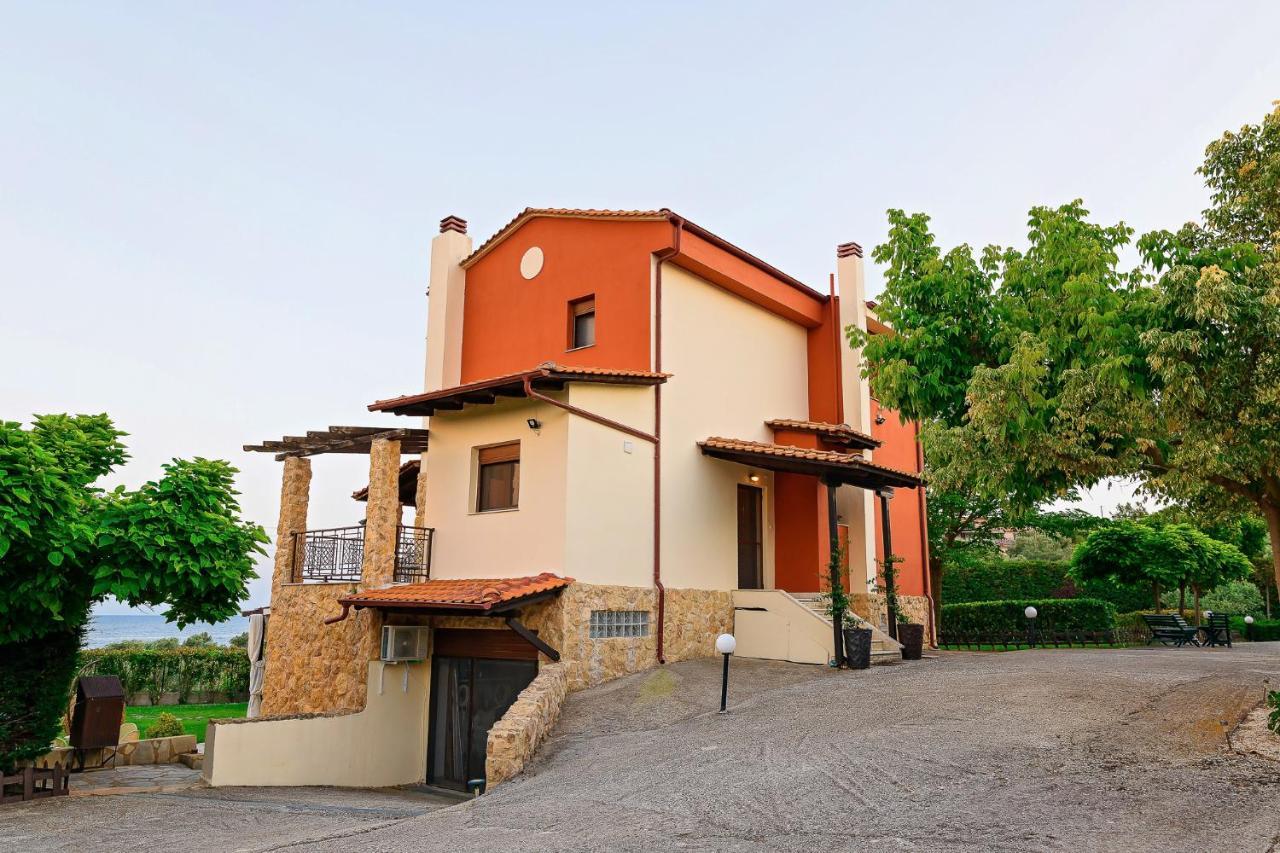 Villa Mariellie Nea Peramos  Ngoại thất bức ảnh