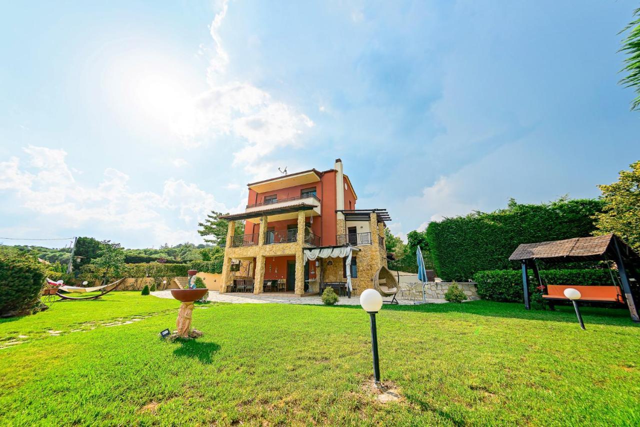 Villa Mariellie Nea Peramos  Ngoại thất bức ảnh