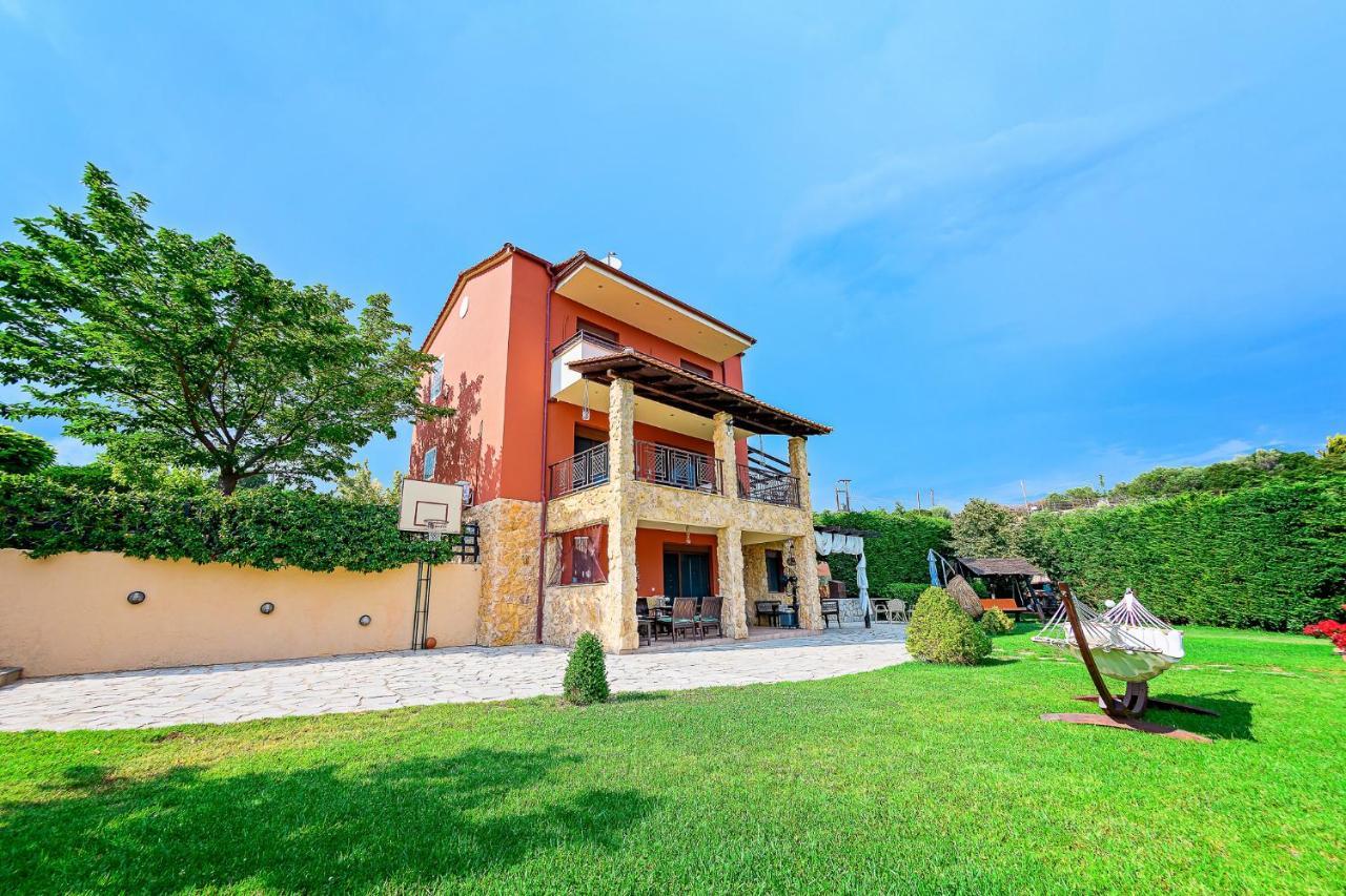 Villa Mariellie Nea Peramos  Ngoại thất bức ảnh