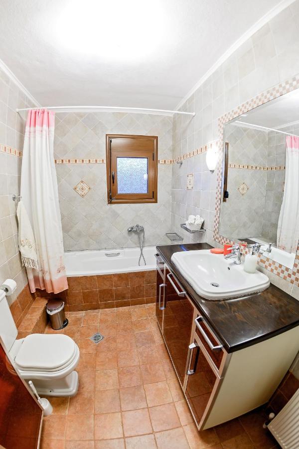 Villa Mariellie Nea Peramos  Ngoại thất bức ảnh