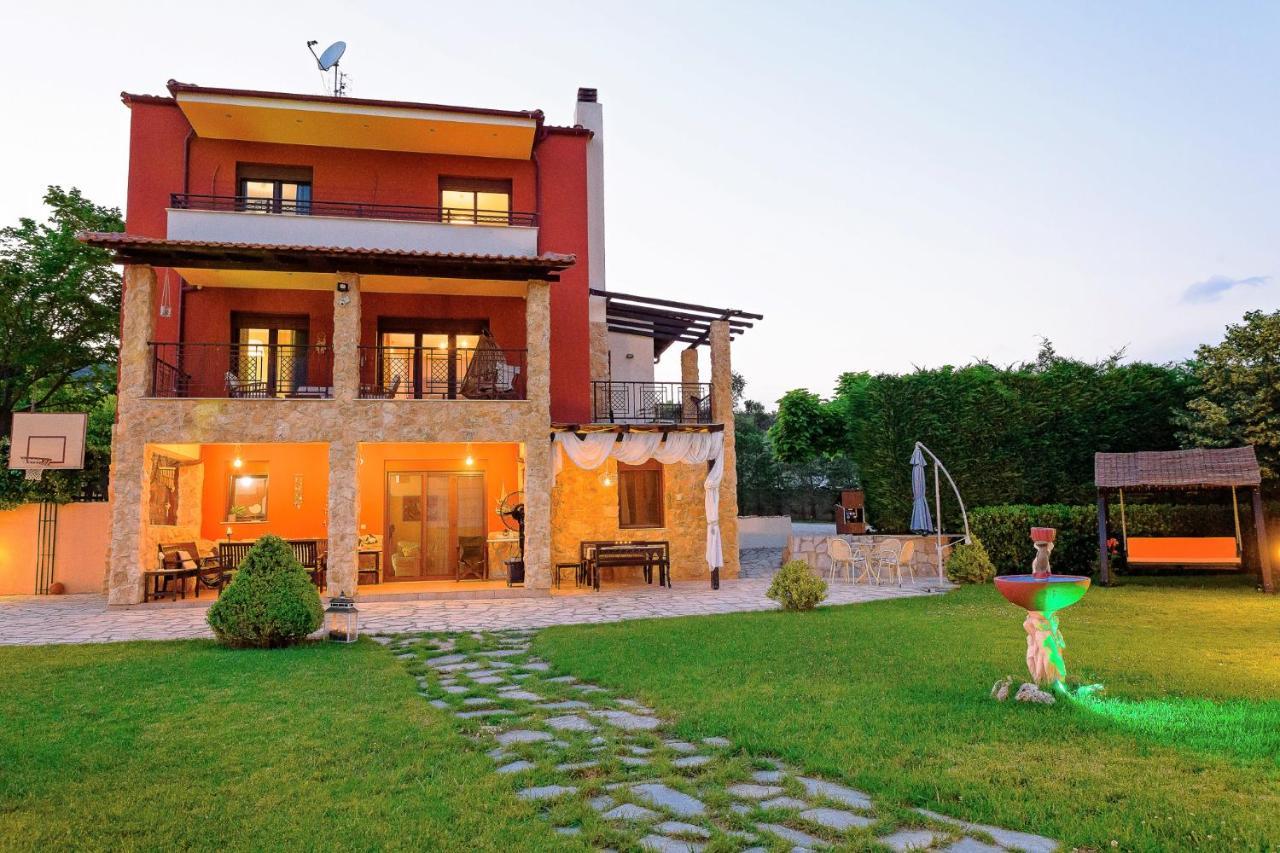Villa Mariellie Nea Peramos  Ngoại thất bức ảnh