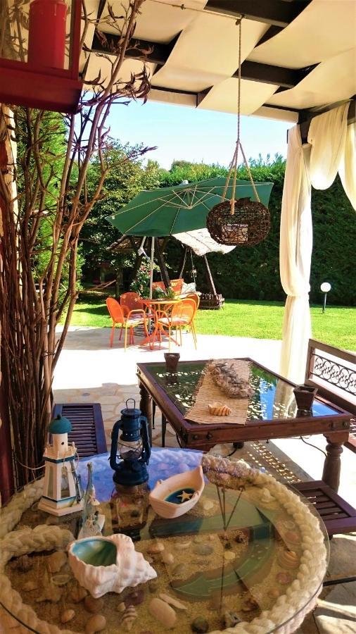 Villa Mariellie Nea Peramos  Ngoại thất bức ảnh